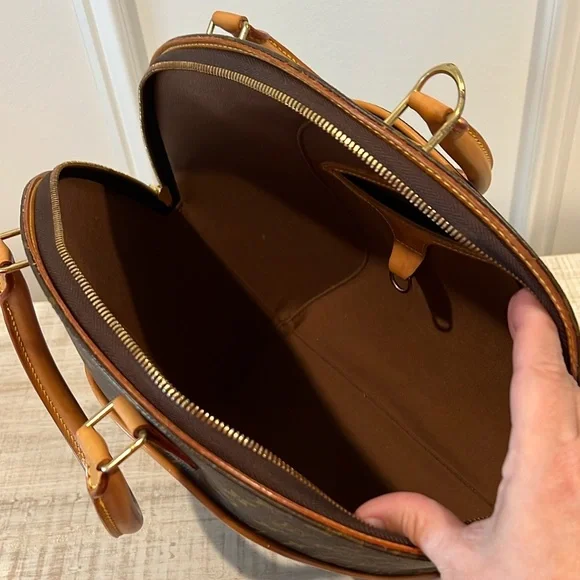 Louis Vuitton Ellipse MM Monogram Handbag EUC - Picture 7 of 16